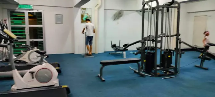 The gym in the condominium