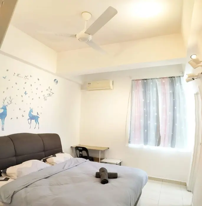 The twin bedroom