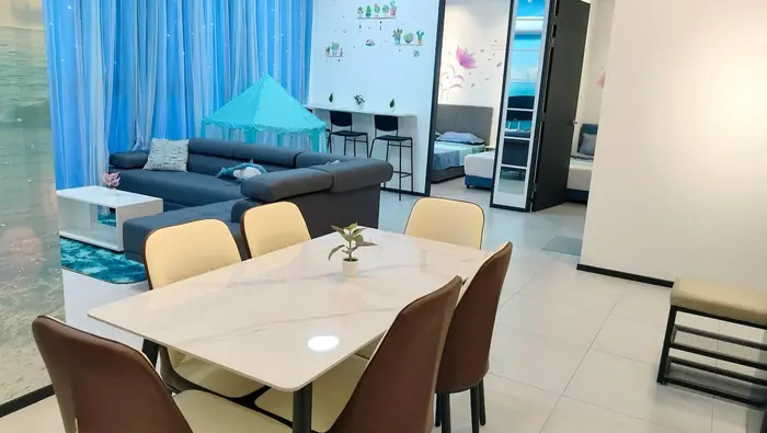 The dining table at Ocean Home