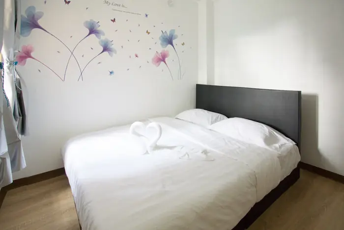 The third bedroom at Santorini Home